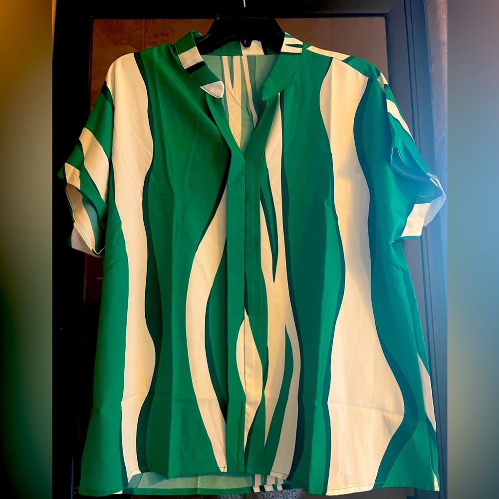 Striped green blouse, short sleeve size large